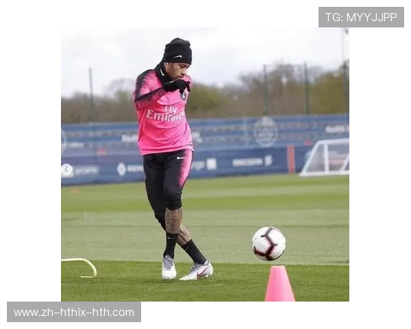 足球驱蚊喷雾使用对足球运动员户外训练舒适度的提升 足球驱蚊喷雾使用对足球运动员户外训练舒适度的提升